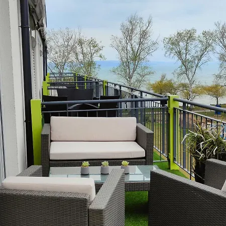 아파트 Beachfront Paradise Ezuest Panorama Lakeview With Panoramic Terrace 시오포크